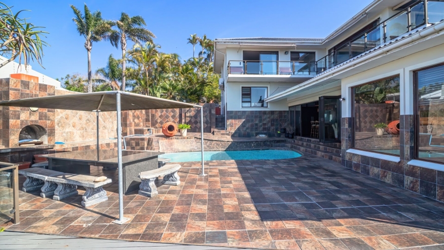 4 Bedroom Property for Sale in Bonza Bay Eastern Cape